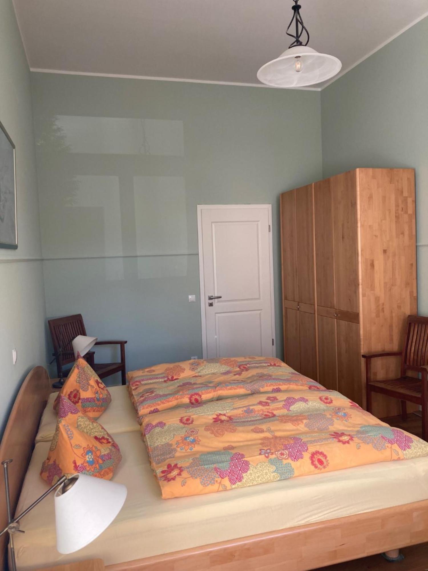 Mit 2 Schlafzimmern, Wohnkueche, Terrasse Апартаменты