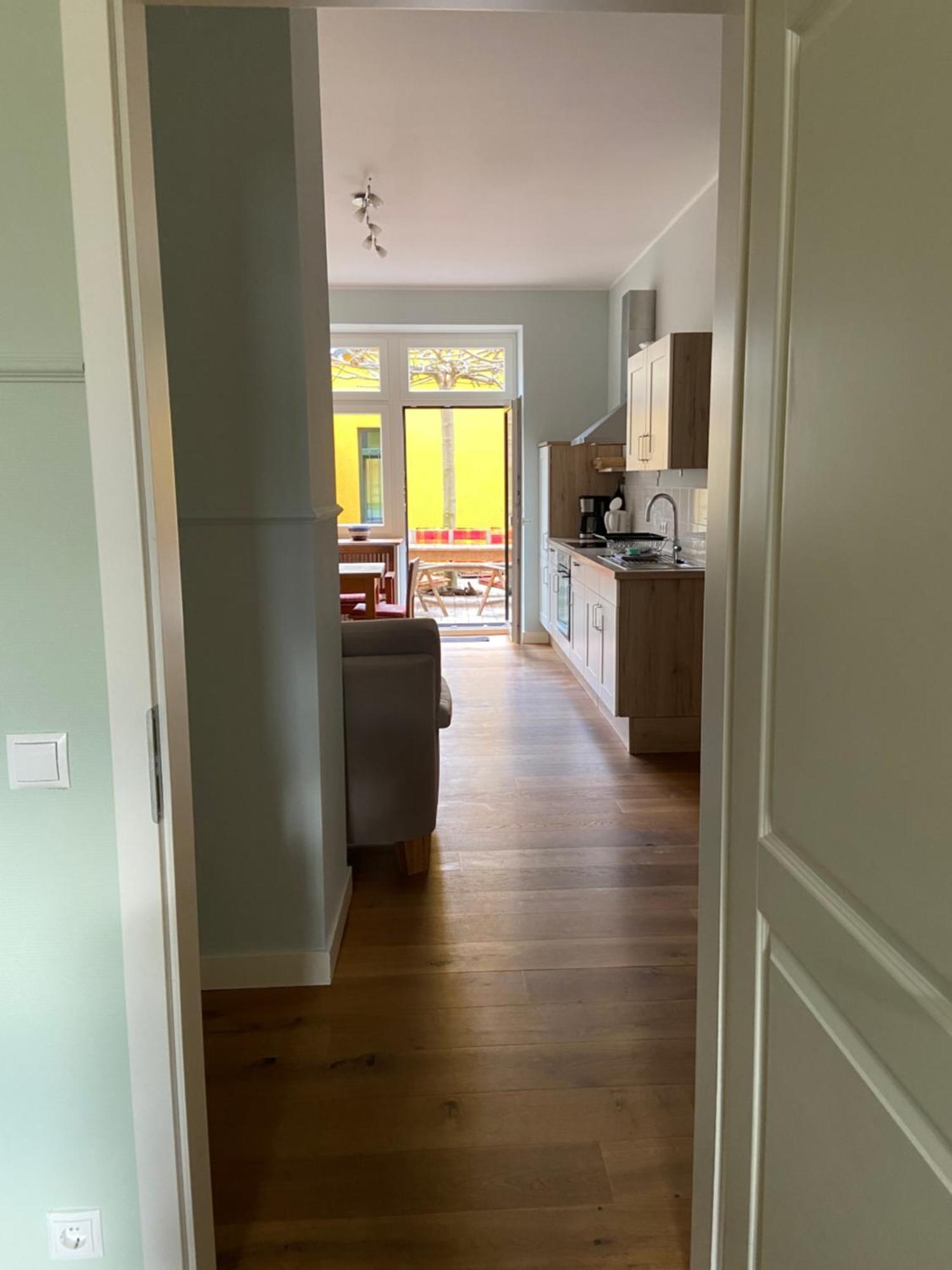 Apartment Mit 2 Schlafzimmern, Wohnkueche, Terrasse